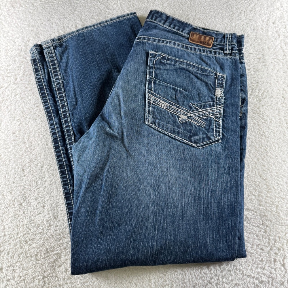 BKE Mens Jeans 38x33 Tyler Straight Stretch Denim Medium Wash Buckle Pants